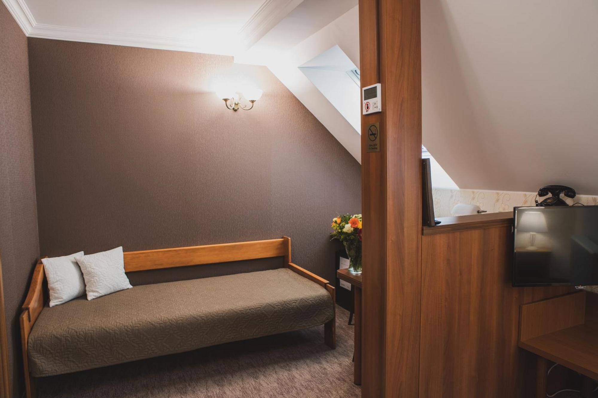 Hotel Lipa Бойнице Екстериор снимка