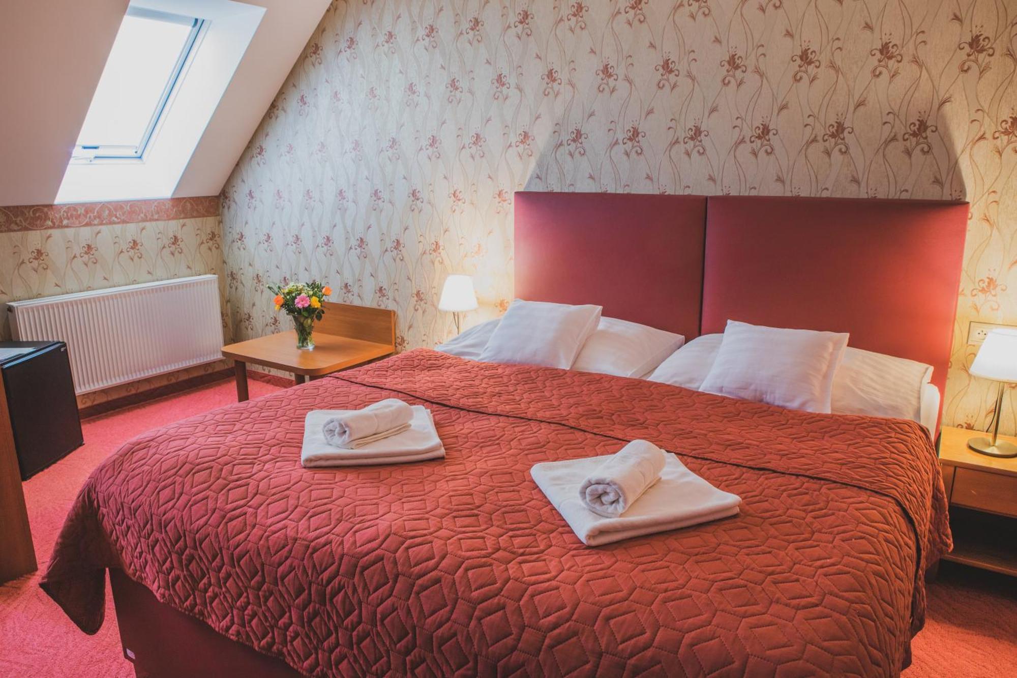 Hotel Lipa Бойнице Екстериор снимка