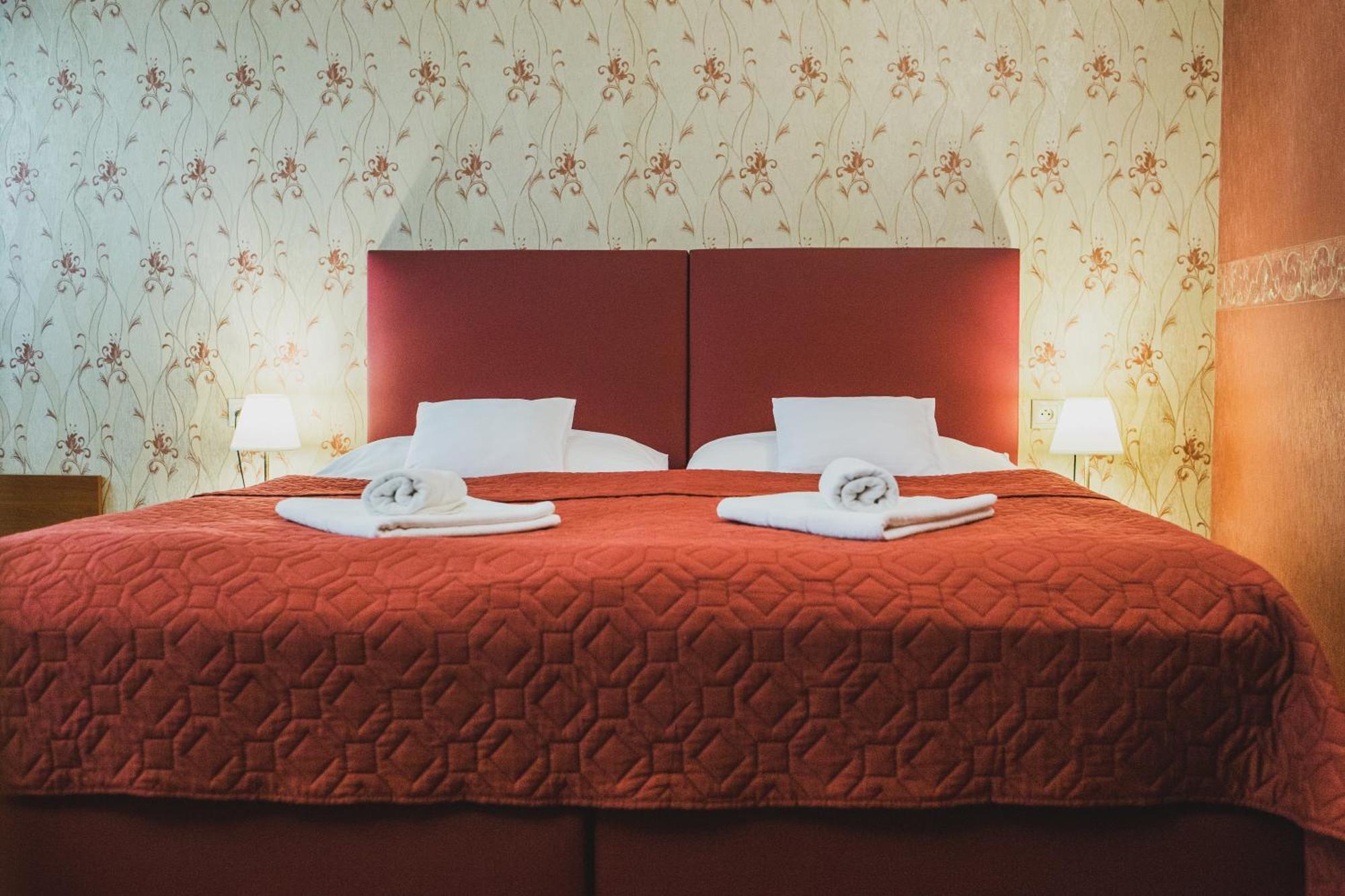 Hotel Lipa Бойнице Екстериор снимка