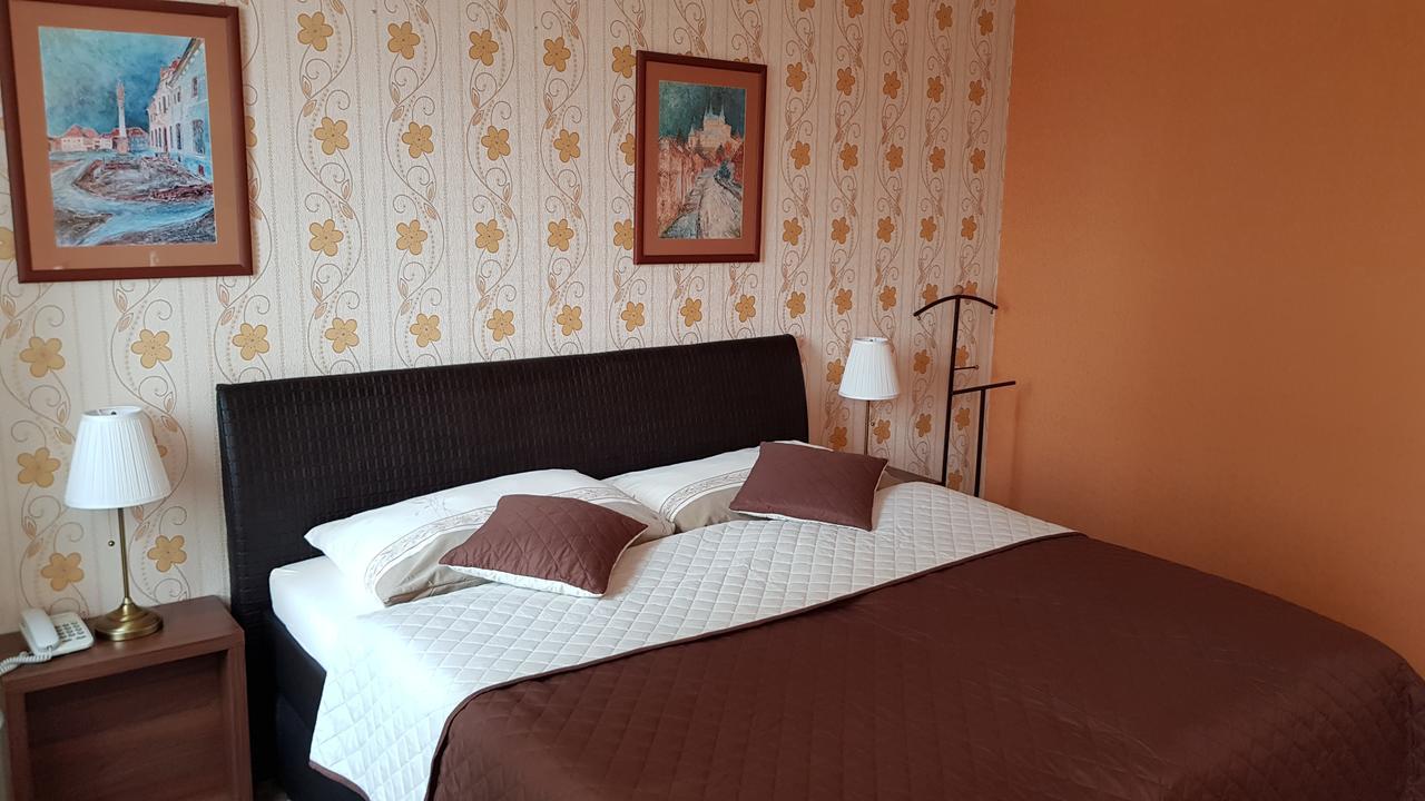 Hotel Lipa Бойнице Екстериор снимка