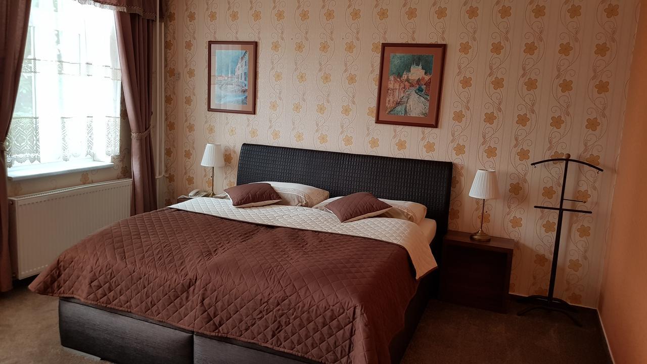 Hotel Lipa Бойнице Екстериор снимка